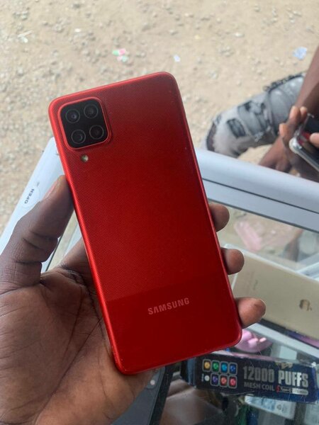 Samsung A12 écrans fissuré 30.000