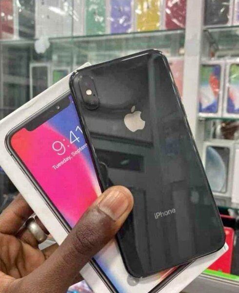 iPhone XR