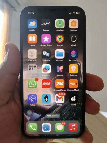 iPhone 12 simple