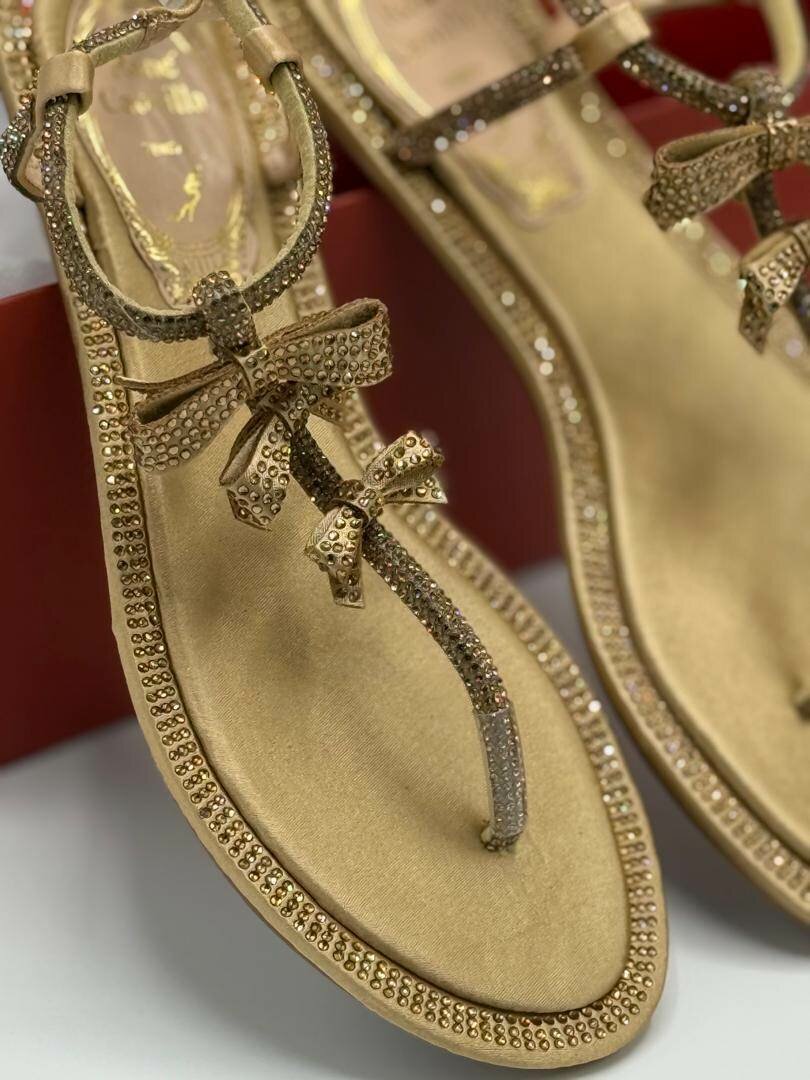 Ladies sandals