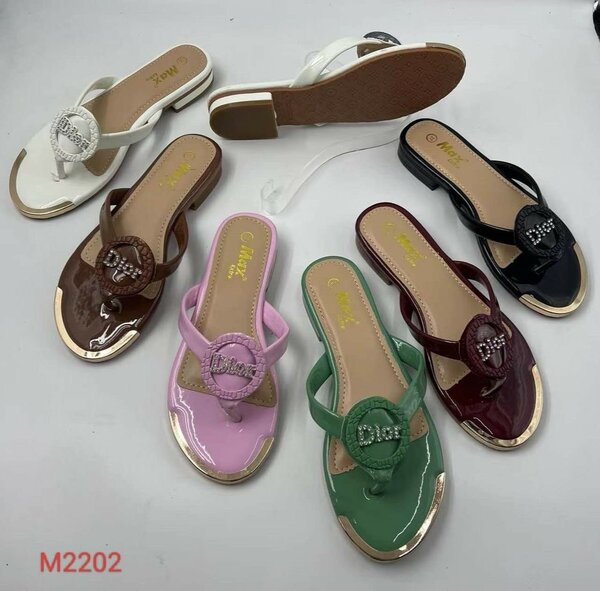 Ladies slippers
