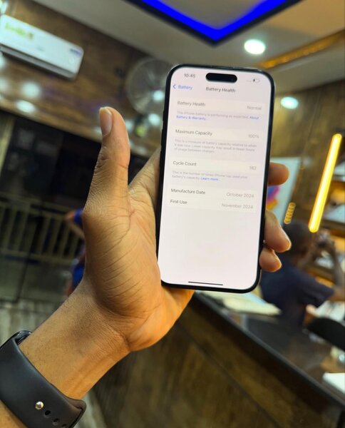 iPhone 16