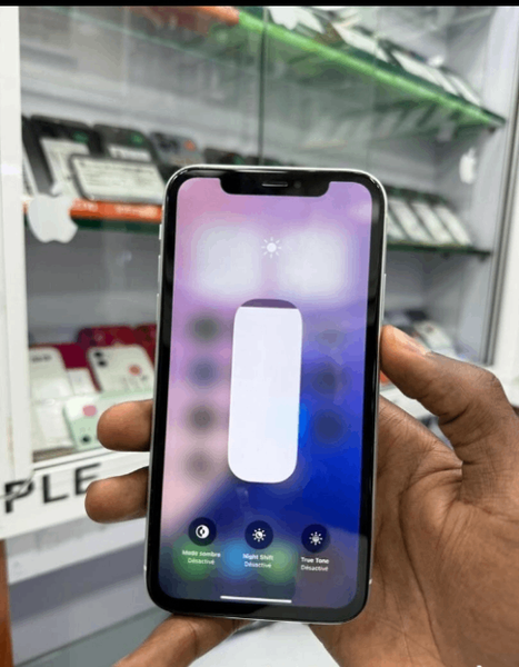 iPhone XR Blanc Débloqué