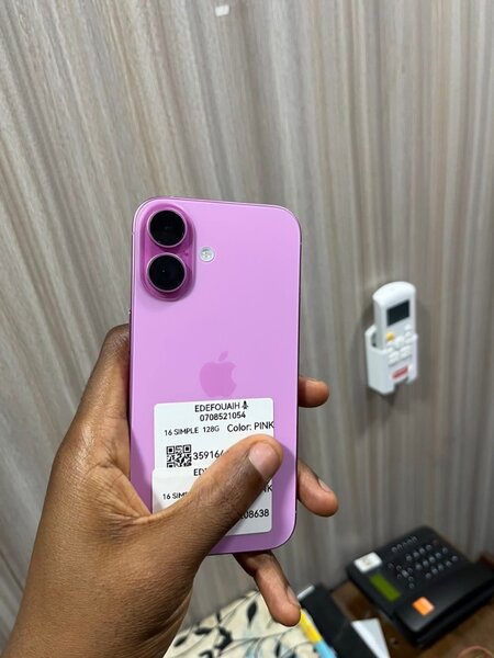 iPhone 16 Rose - 128GB