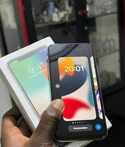 iPhone X Argent Neuf Débloqué