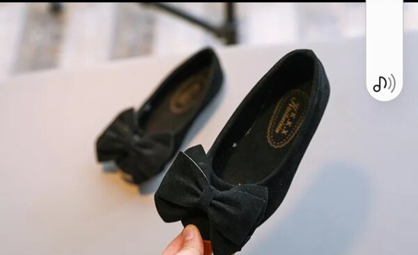 Dress shoe