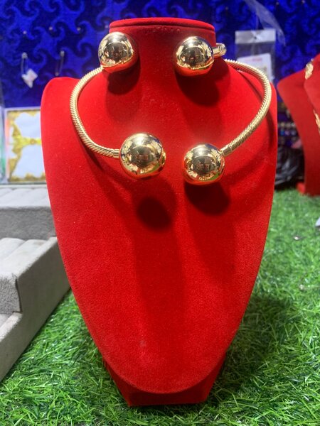 Ladies Choker