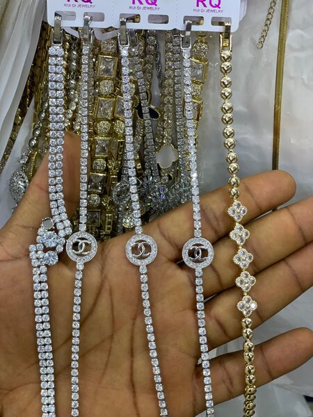 Bracelet