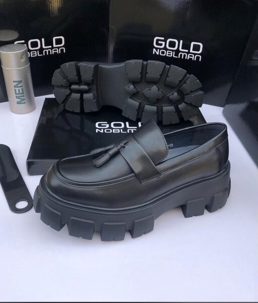 Men shoe