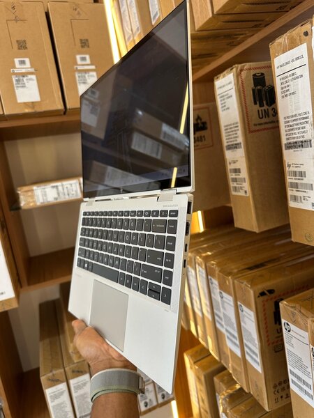 HP ELITEBOOK 1040 G7 X360
