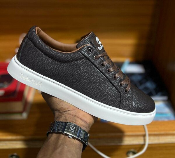 Sneakers en cuir élégants homme