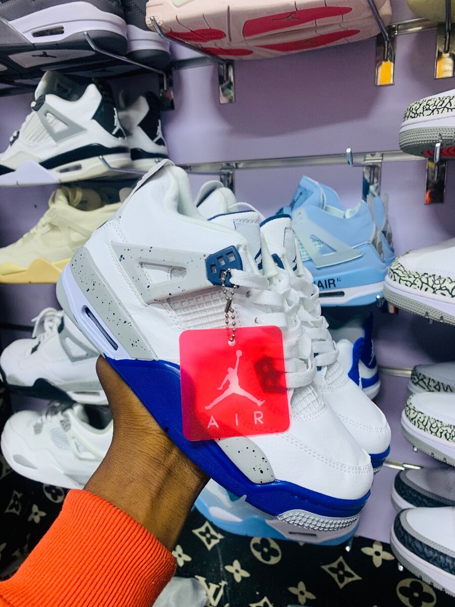 Jordan 4