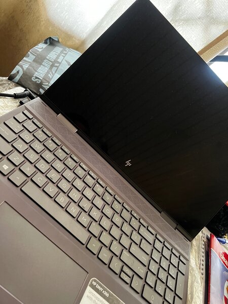 HP ENVY AMD RYZEN 5