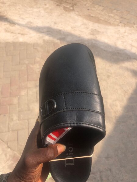 Half shoe/slides