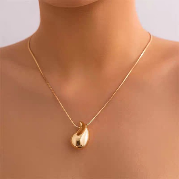 Teardrop non fade Necklaces