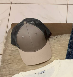 brown cap