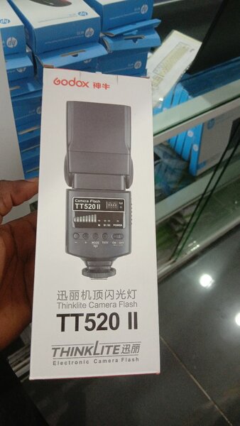 Flash  Godox TT520 ||