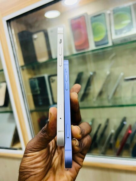 iPhone 12 simple casi neuf