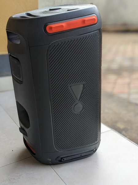 JBL PartyBox 110