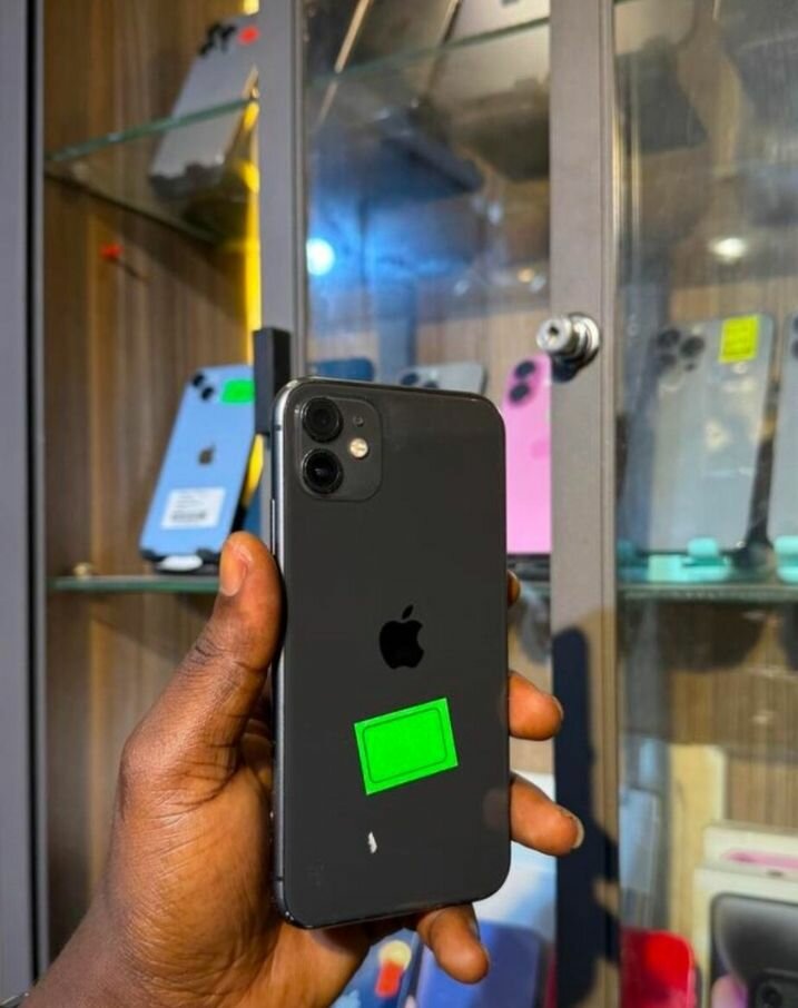 IPHONE 11
