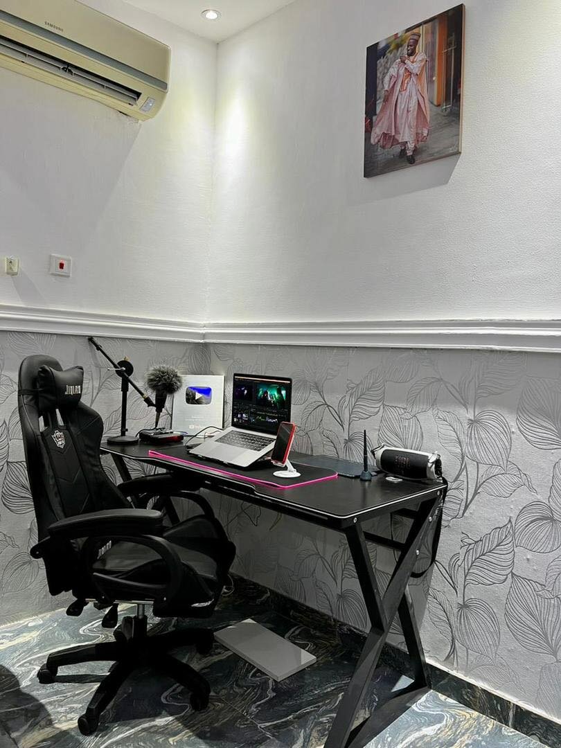 Game table