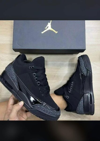 AIR JORDAN SNEAKER