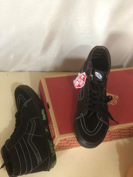 VANS MONTANTE