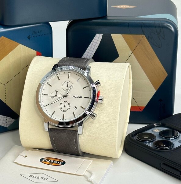Fossil watch