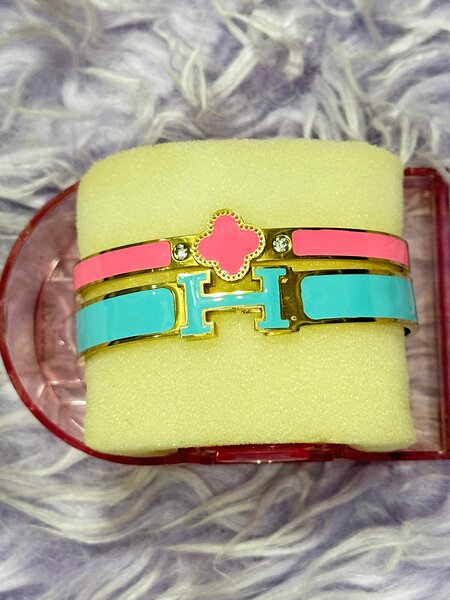 Bracelets 3