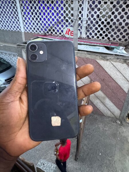 iPhone 11 64gig