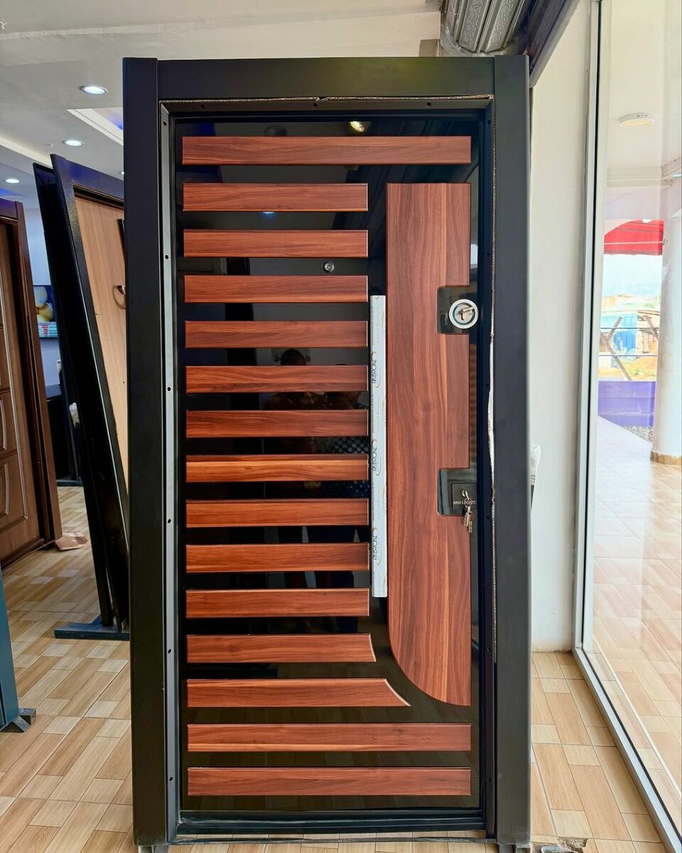 Hard door