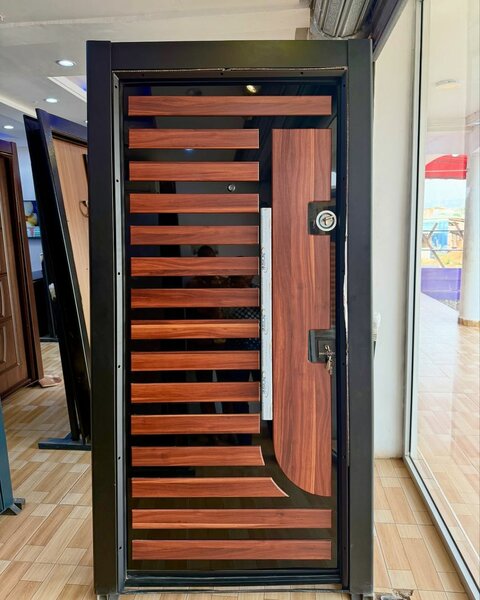 Hard door
