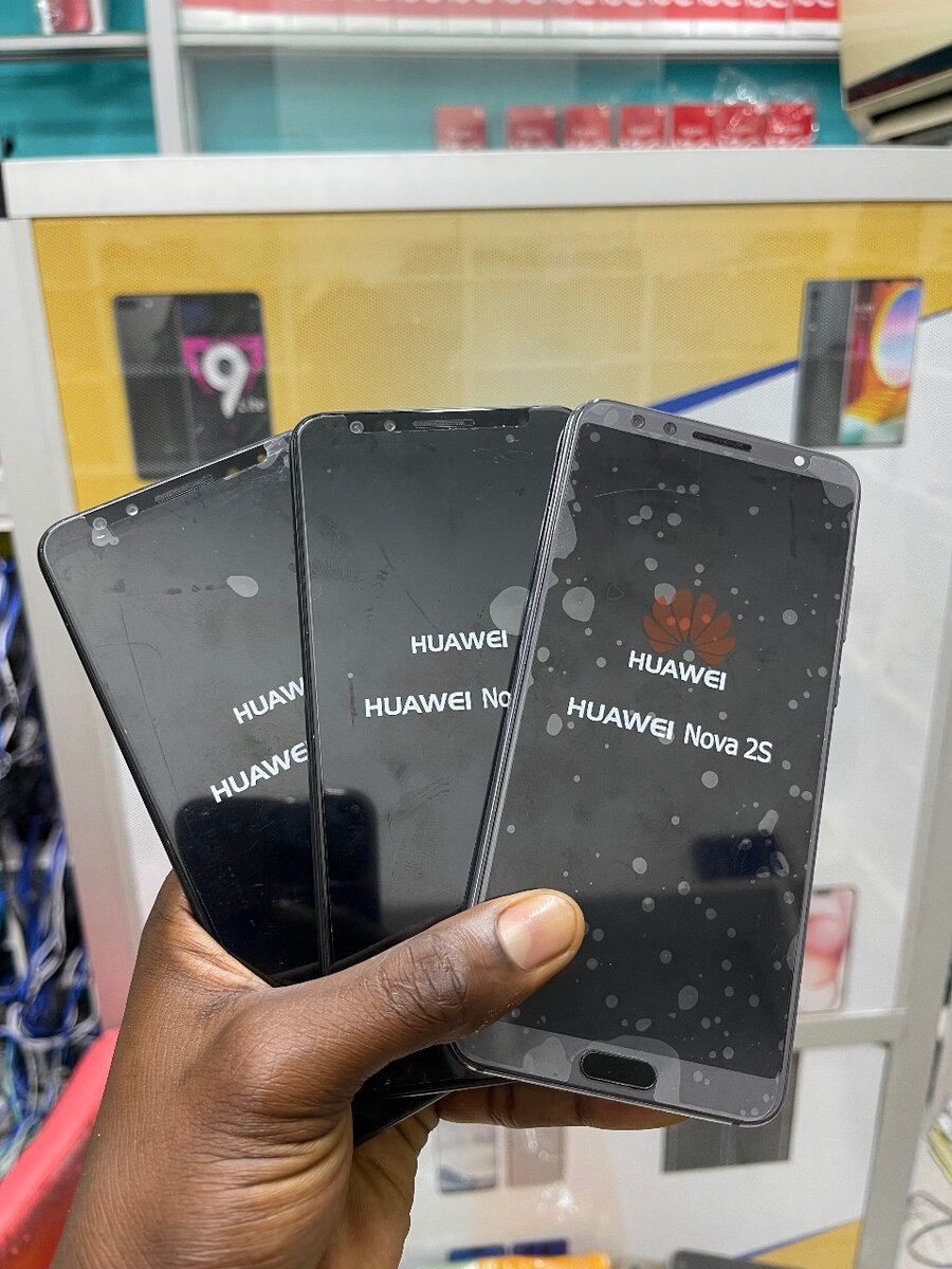 Huawei Nova 2S