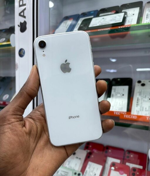 iPhone Xr 64 Go blanc élégant