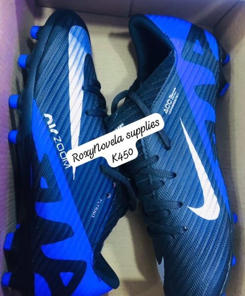 Soccer boots