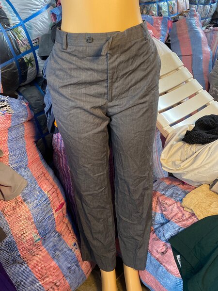 Pantalon classique gris femme
