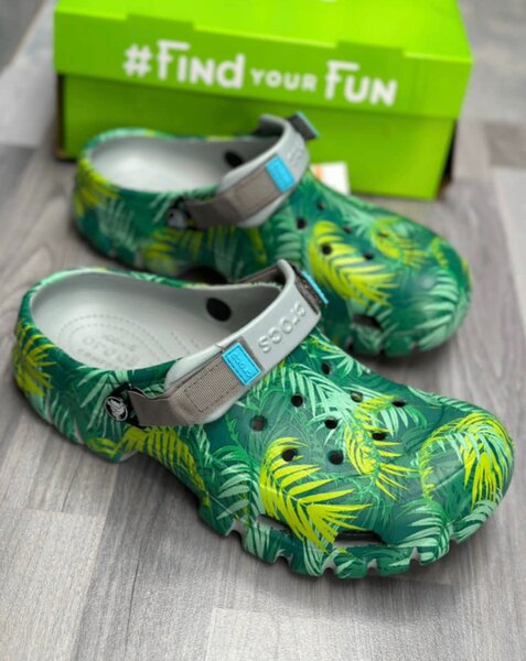 CROCS