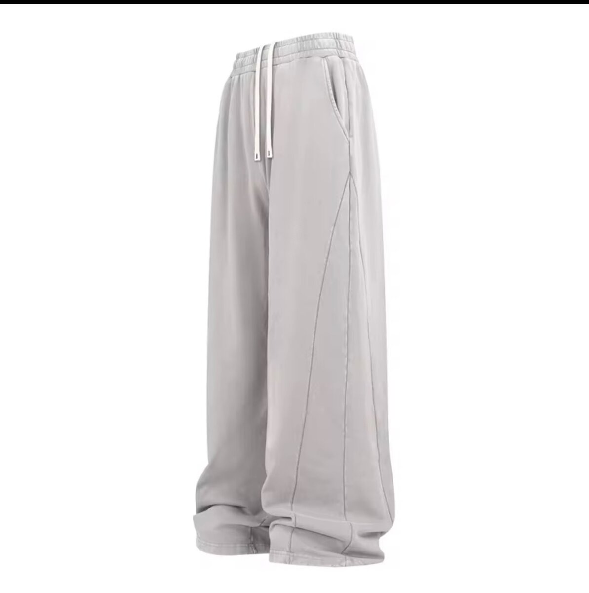 Pantalons amples modernes
