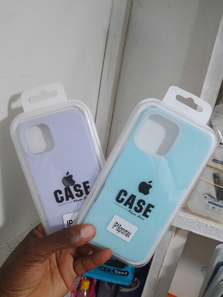 Coque silicone iPhone  clair