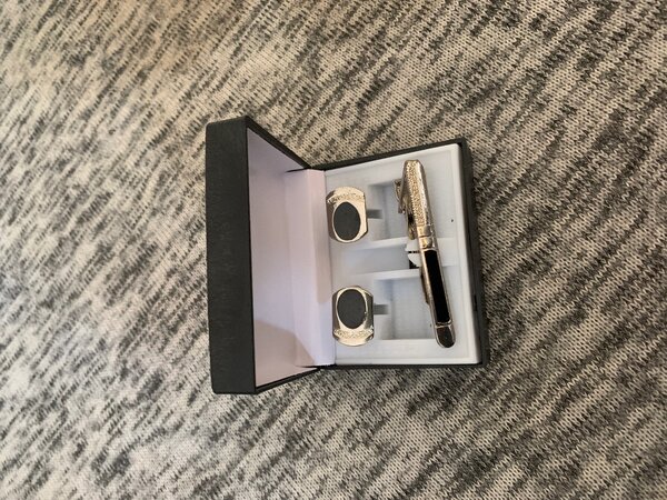 Cufflinks