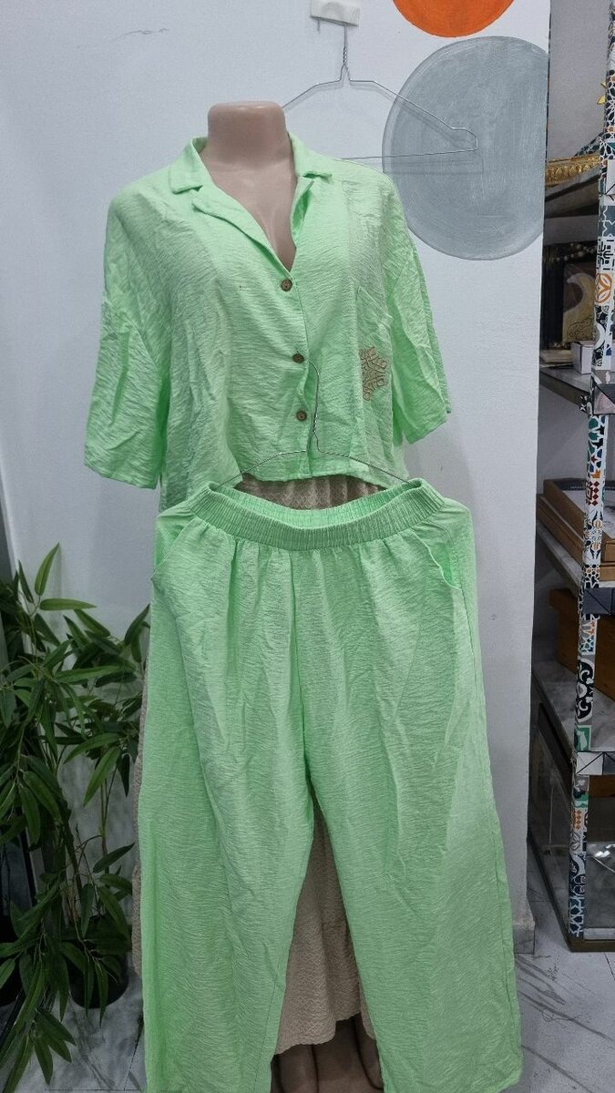 Ensemble léger vert pour femmes