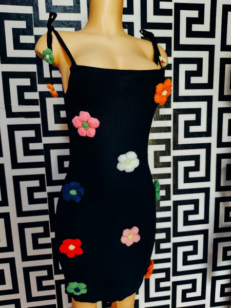 Robe fleurie en tricot