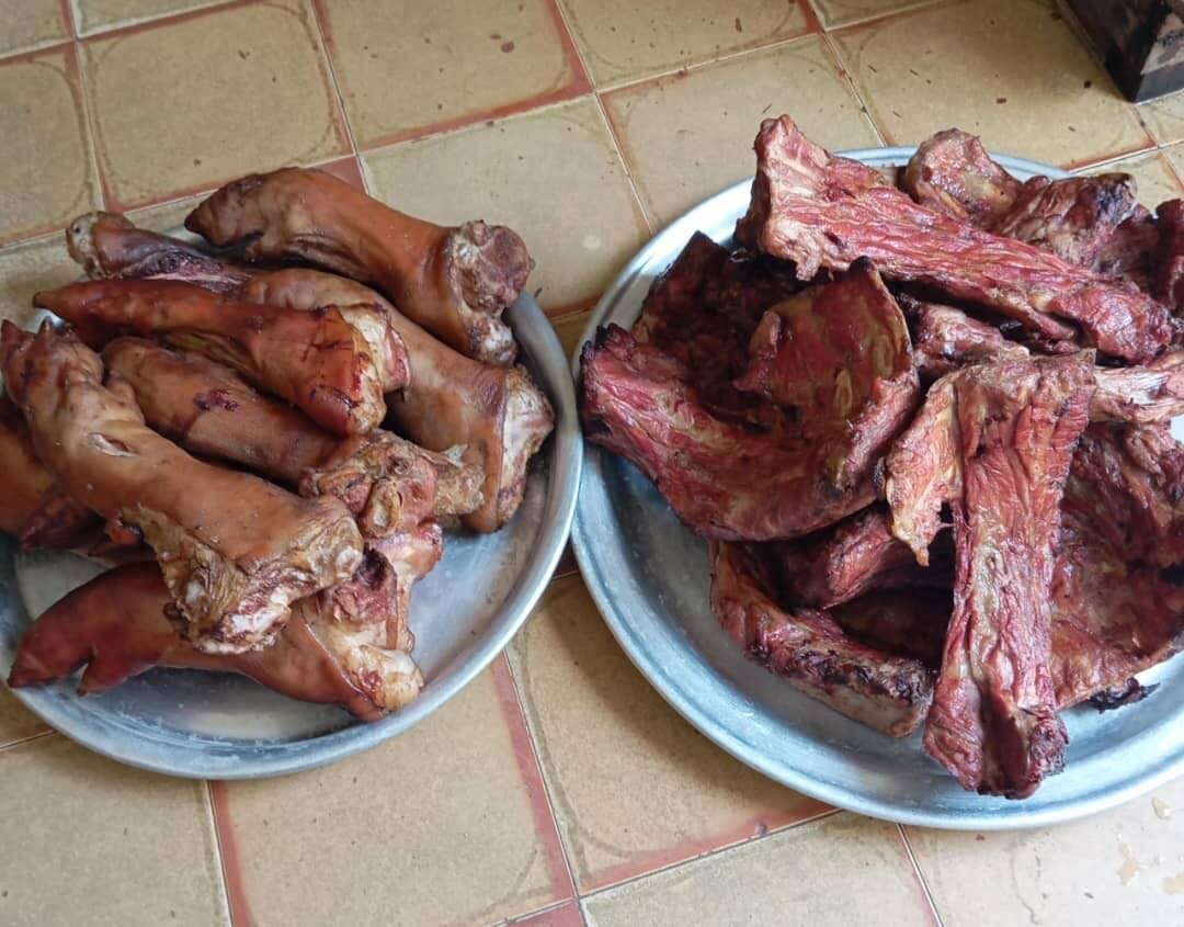 Pâte et côtelettes fumé
