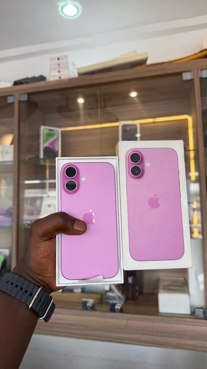 iPhone 16