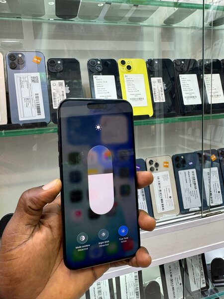 iPhone 15 pro Max 256Go  Tout