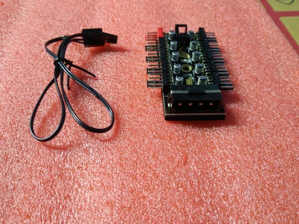 10-портовый разветвитель 4-pin для Кулеров Fan, Cpu