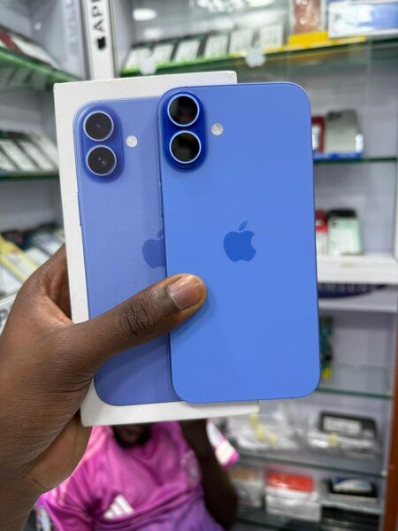 iPhone 16 Plus
