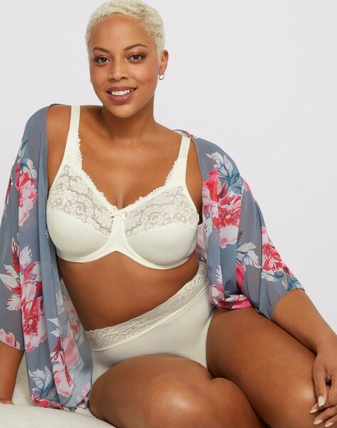 Lilyette By Bali Minimizer Underwire Bra in Size 36DD& 36DDD
