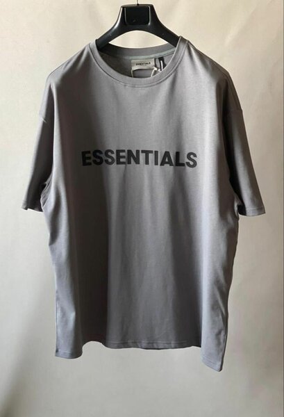 Essentials importé