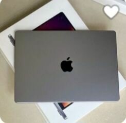 Apple Macbook